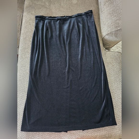 Vintage R&K Evenings Skirt Women 4X Plus Black Velvet Pencil Back Slit Witcy Y2k - Picture 4 of 9